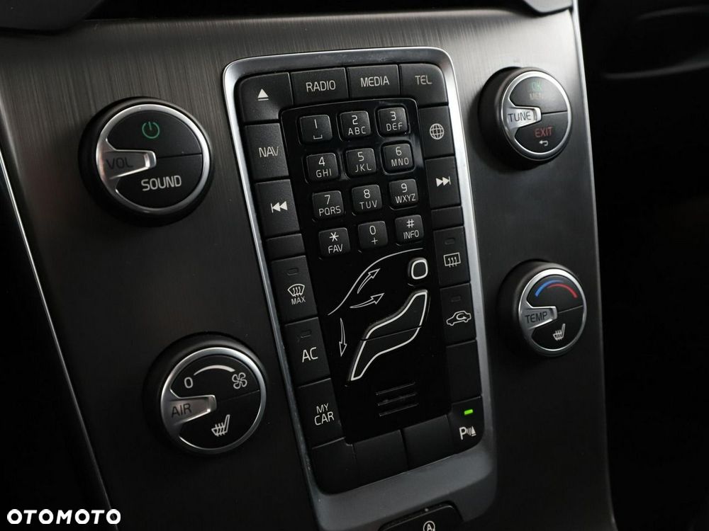 Volvo V40 T2 Linje You - 27