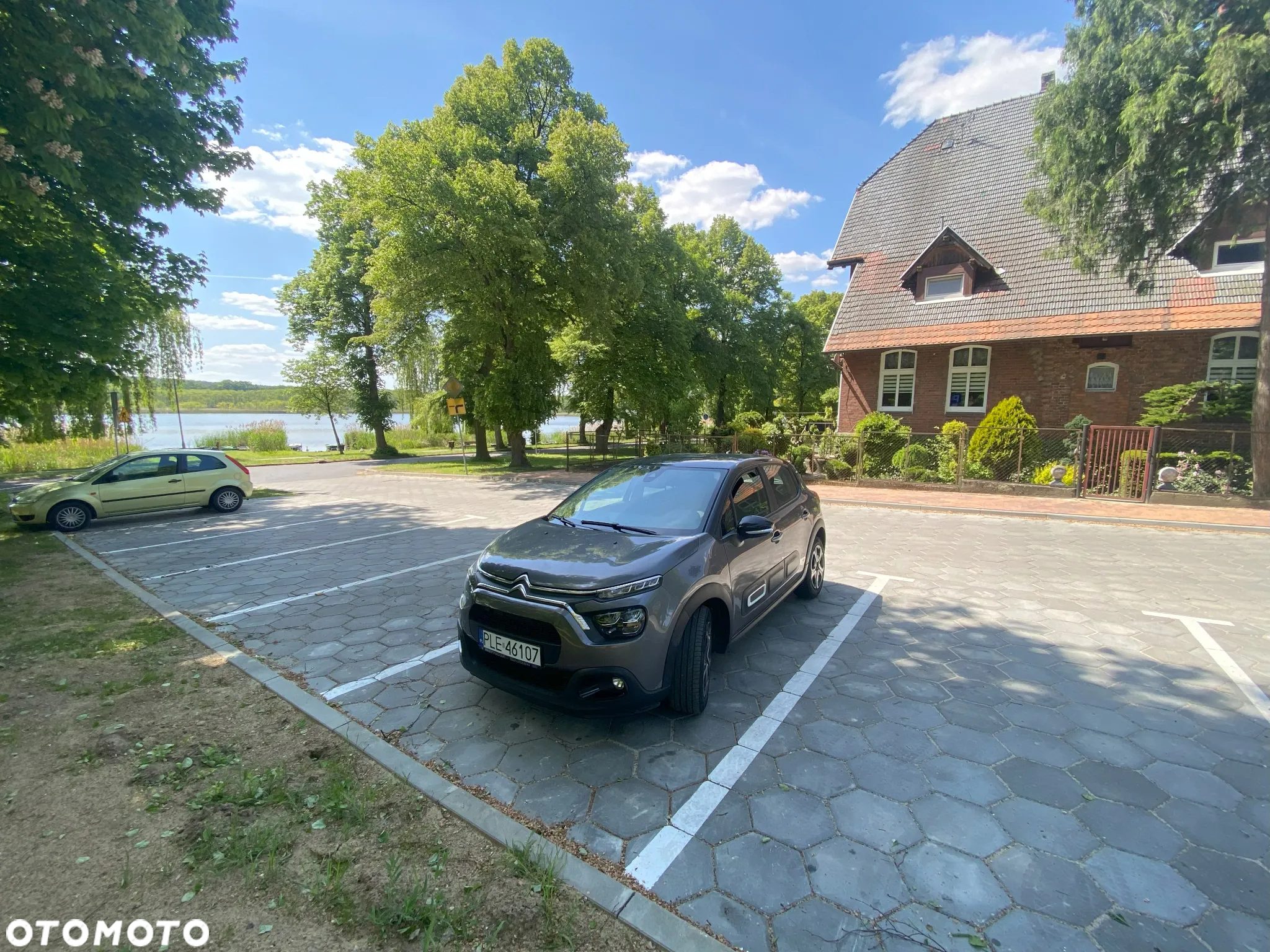 Citroën C3 Pure Tech 110 S&S SHINE - 2