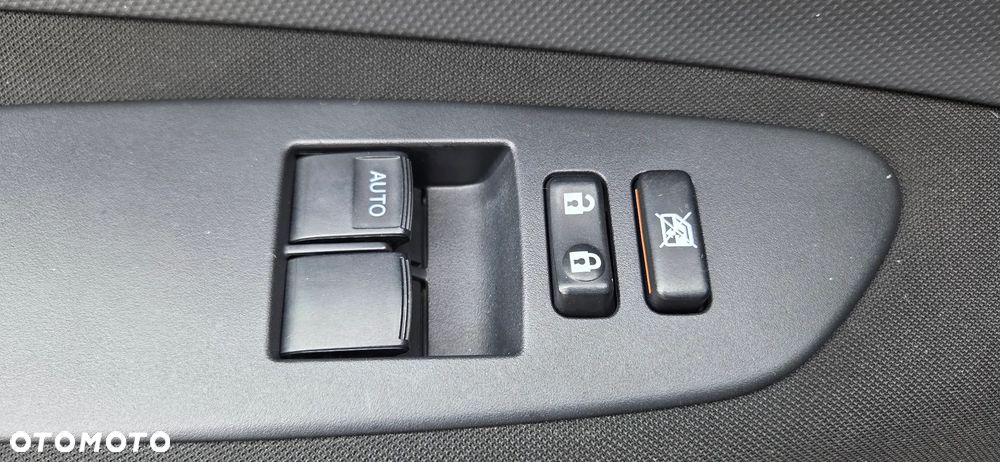 Toyota Auris 1.33 VVT-i Life - 25