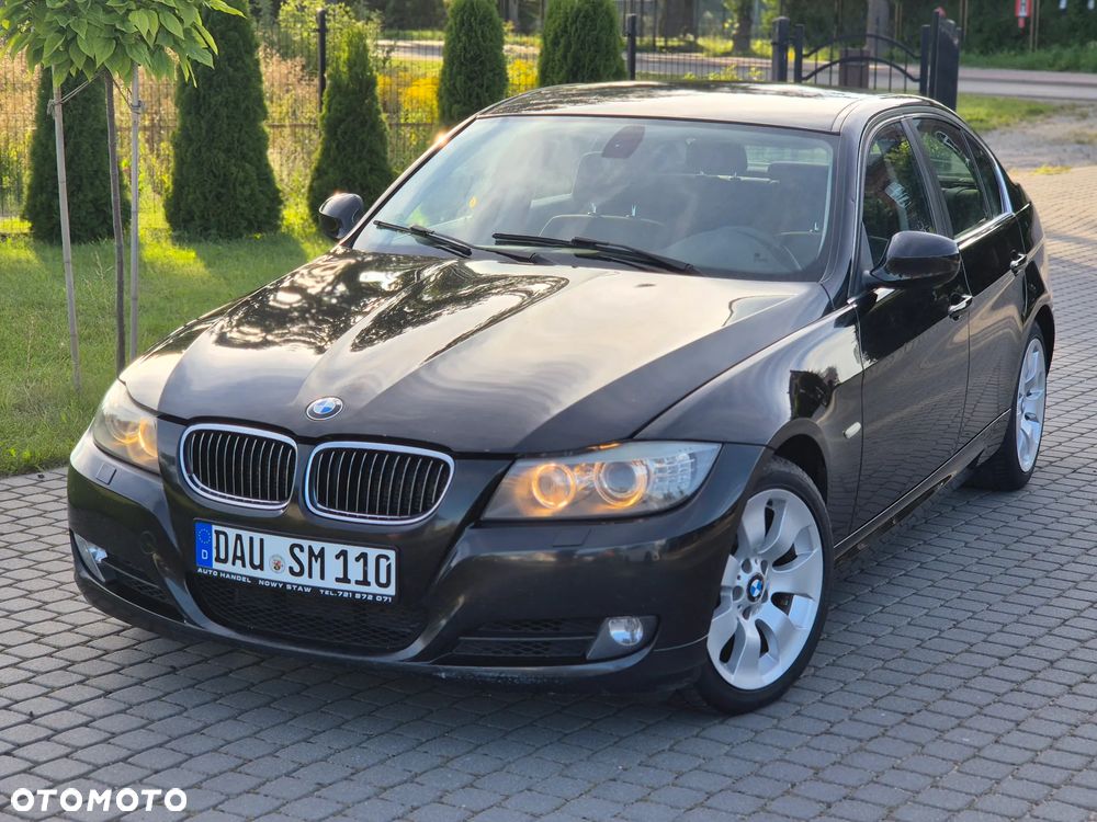 BMW Seria 3 325i Edition Sport - 18