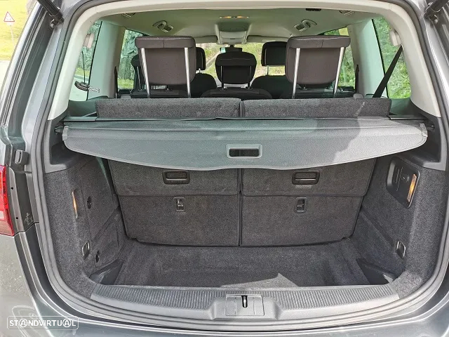 VW Sharan 2.0 TDI Confortline - 27
