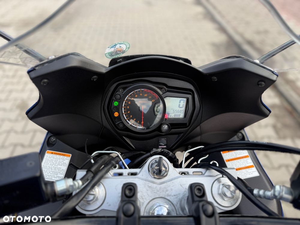 Suzuki GSX - 24