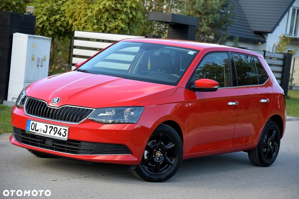 Skoda Fabia 2015 photo 3