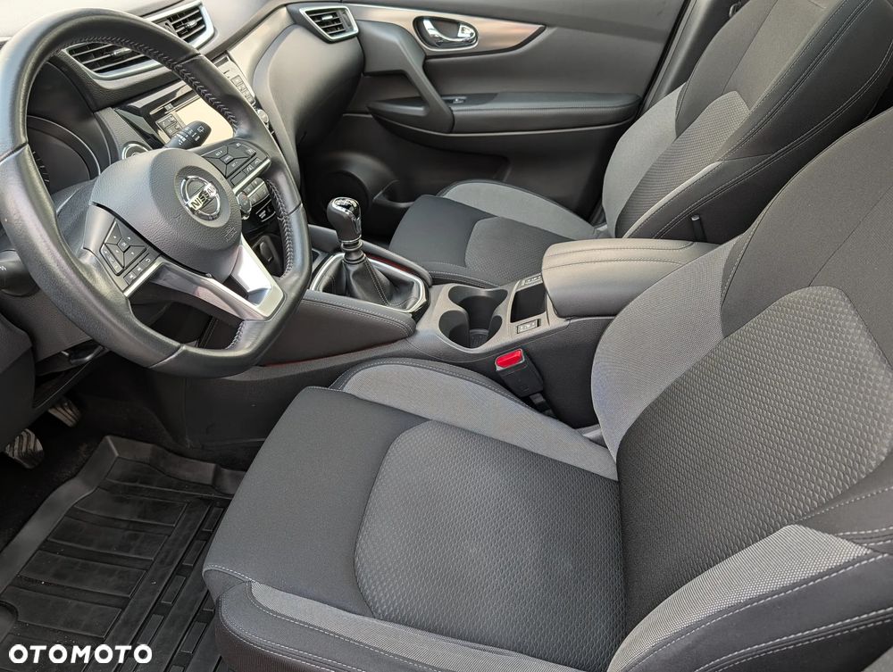 Nissan Qashqai 1.5 dCi N-CONNECTA - 17