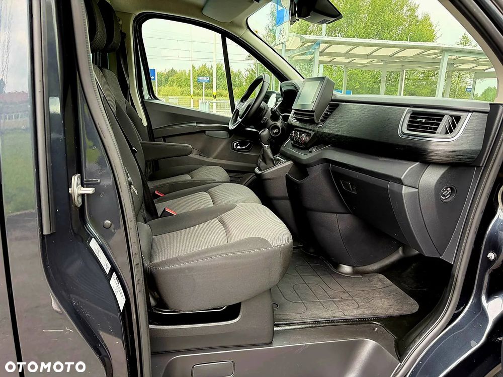 Renault Trafic 2.0 dCi - 15