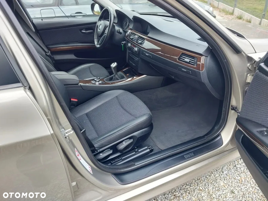 BMW Seria 3 - 23