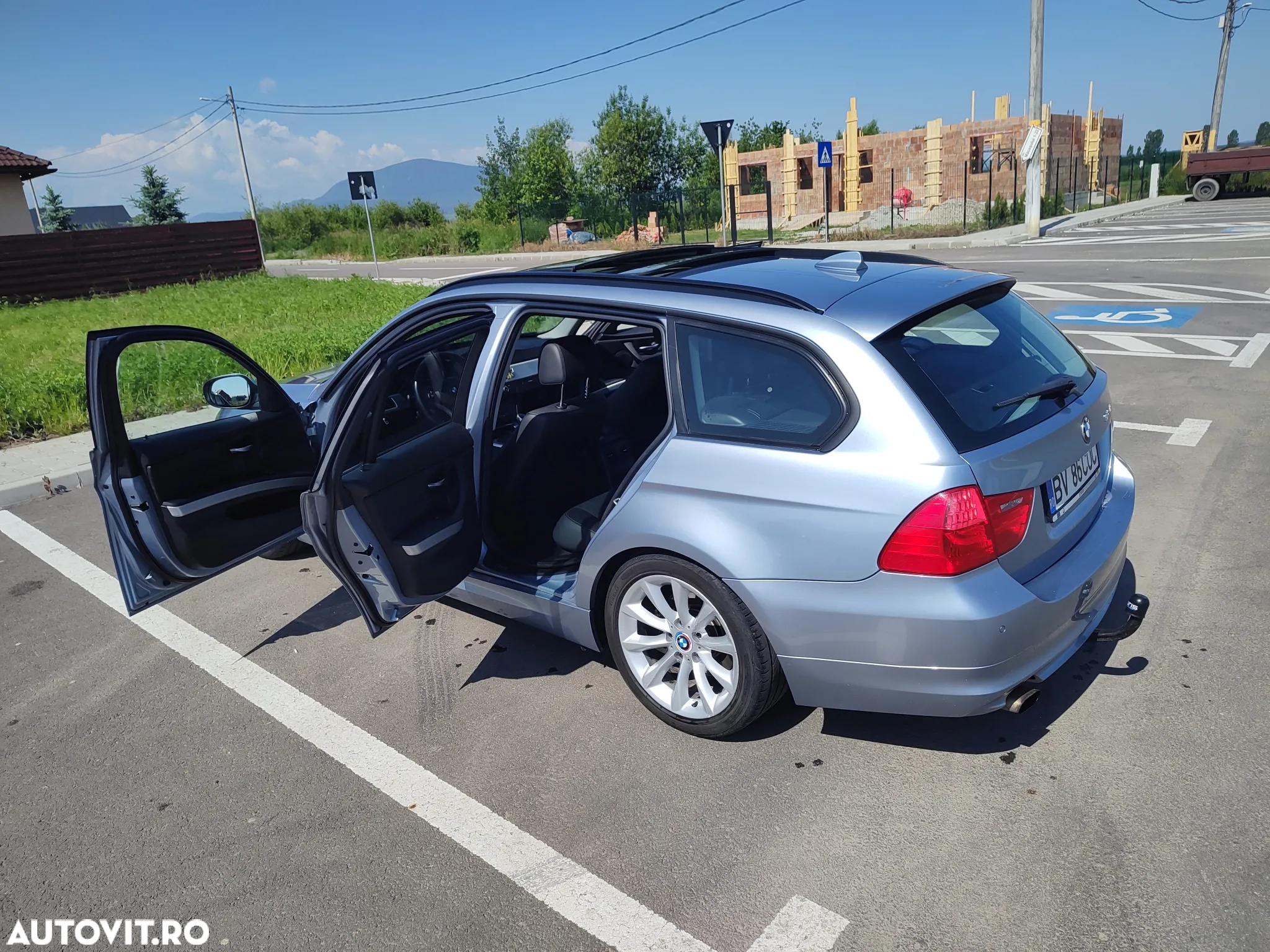 BMW Seria 3 318d - 4