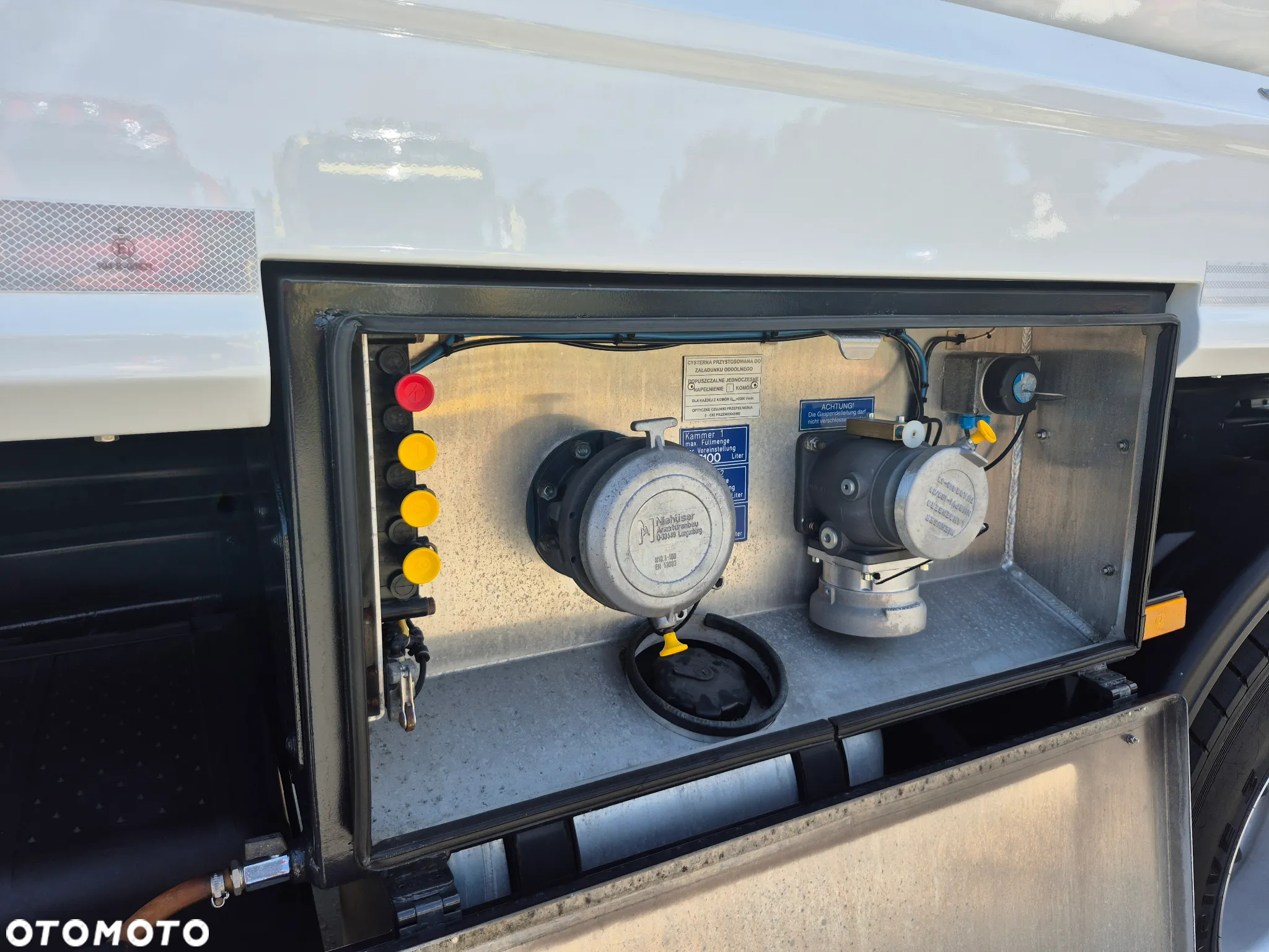 Mercedes-Benz AUTOCYSTERNA ACTROS 410 V6 - 18