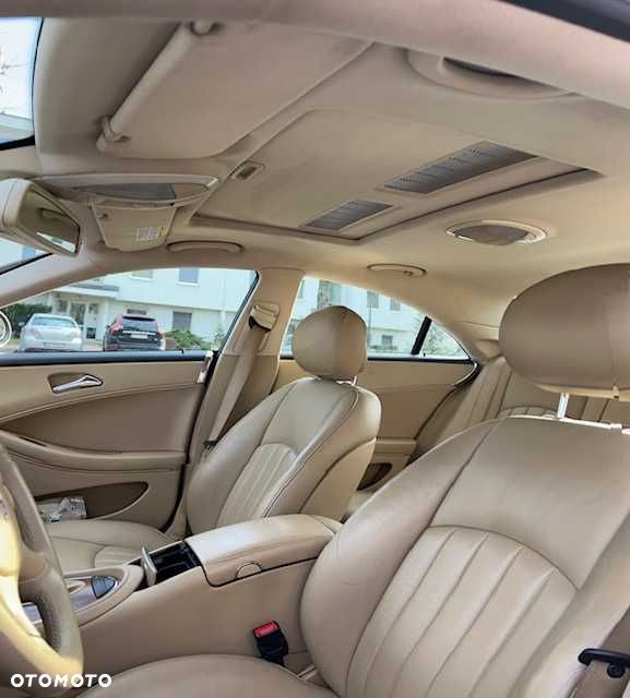 Mercedes-Benz CLS - 4