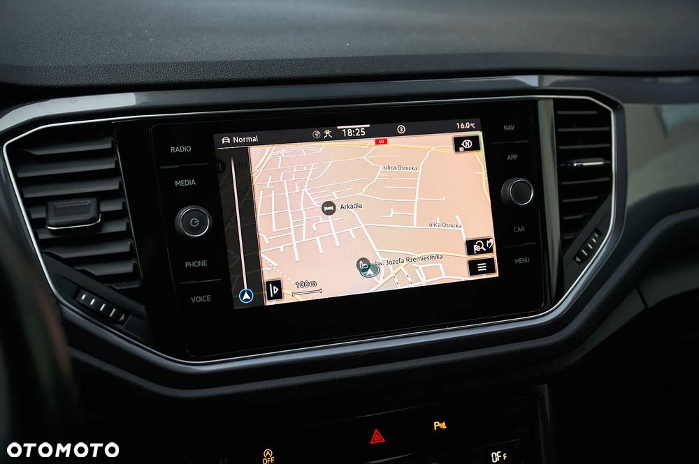 Volkswagen T-Roc 1.5 TSI OPF R-Line - 32