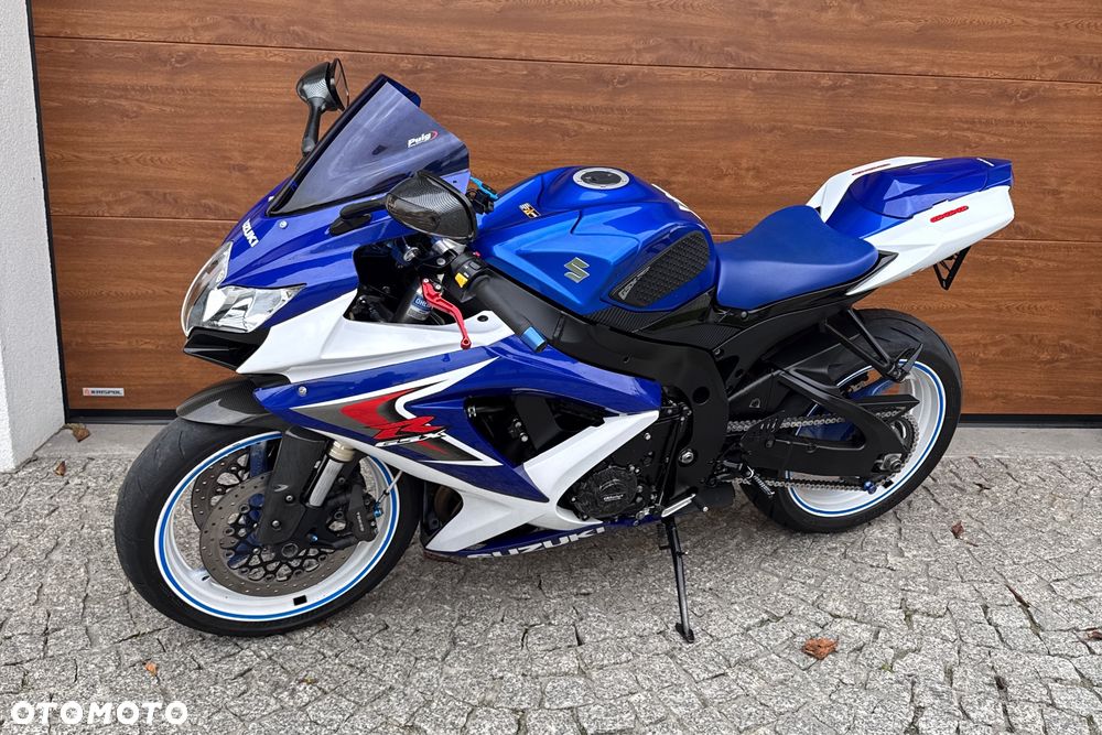 Suzuki GSX-R - 19