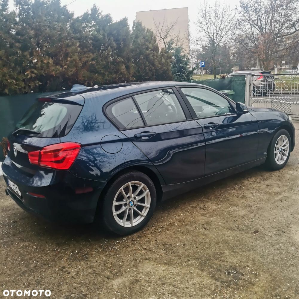 BMW Seria 1 116d Sport Line - 4