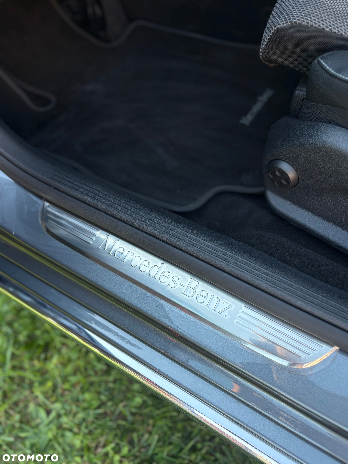 Mercedes-Benz Klasa E 220 d T 9G-TRONIC Avantgarde - 20