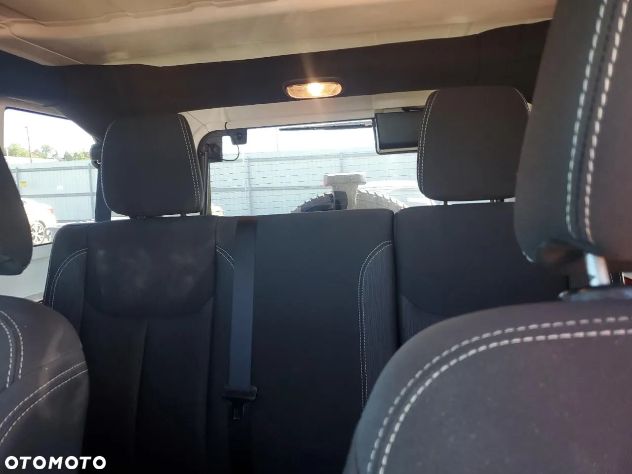 Jeep Wrangler 3.6 Unlim Sahara - 10