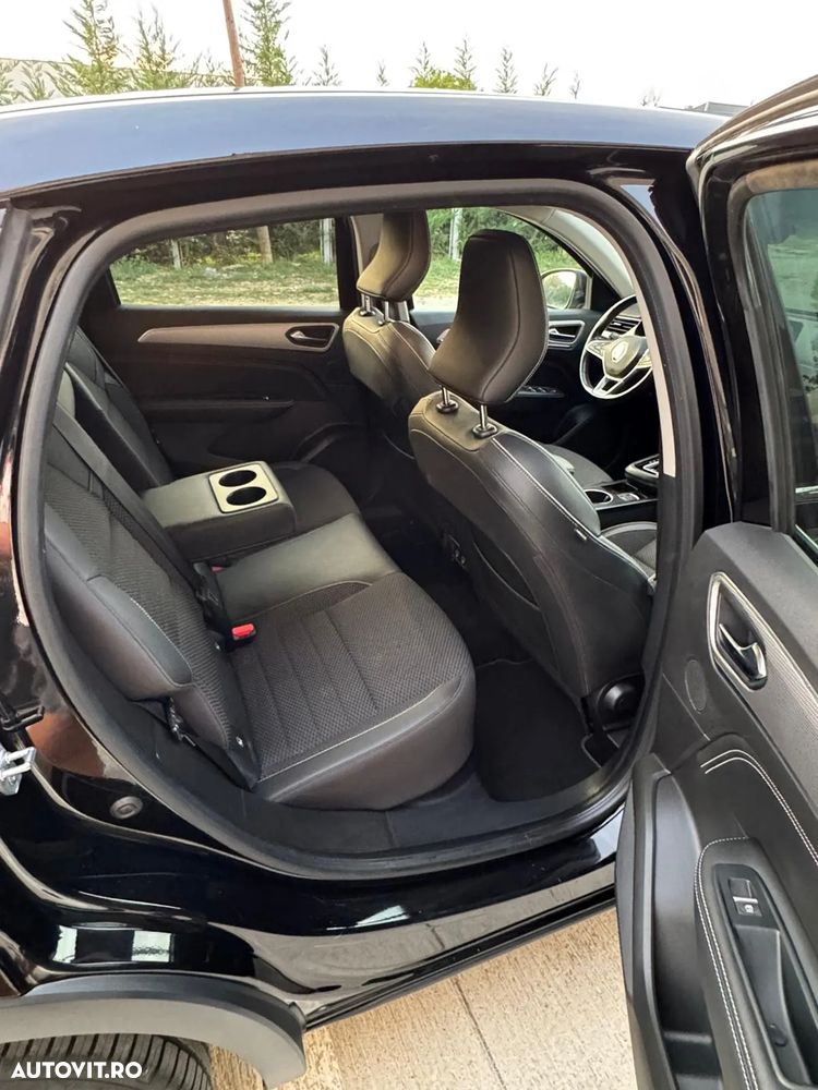 Renault Arkana E-TECH 145 INTENS - 8