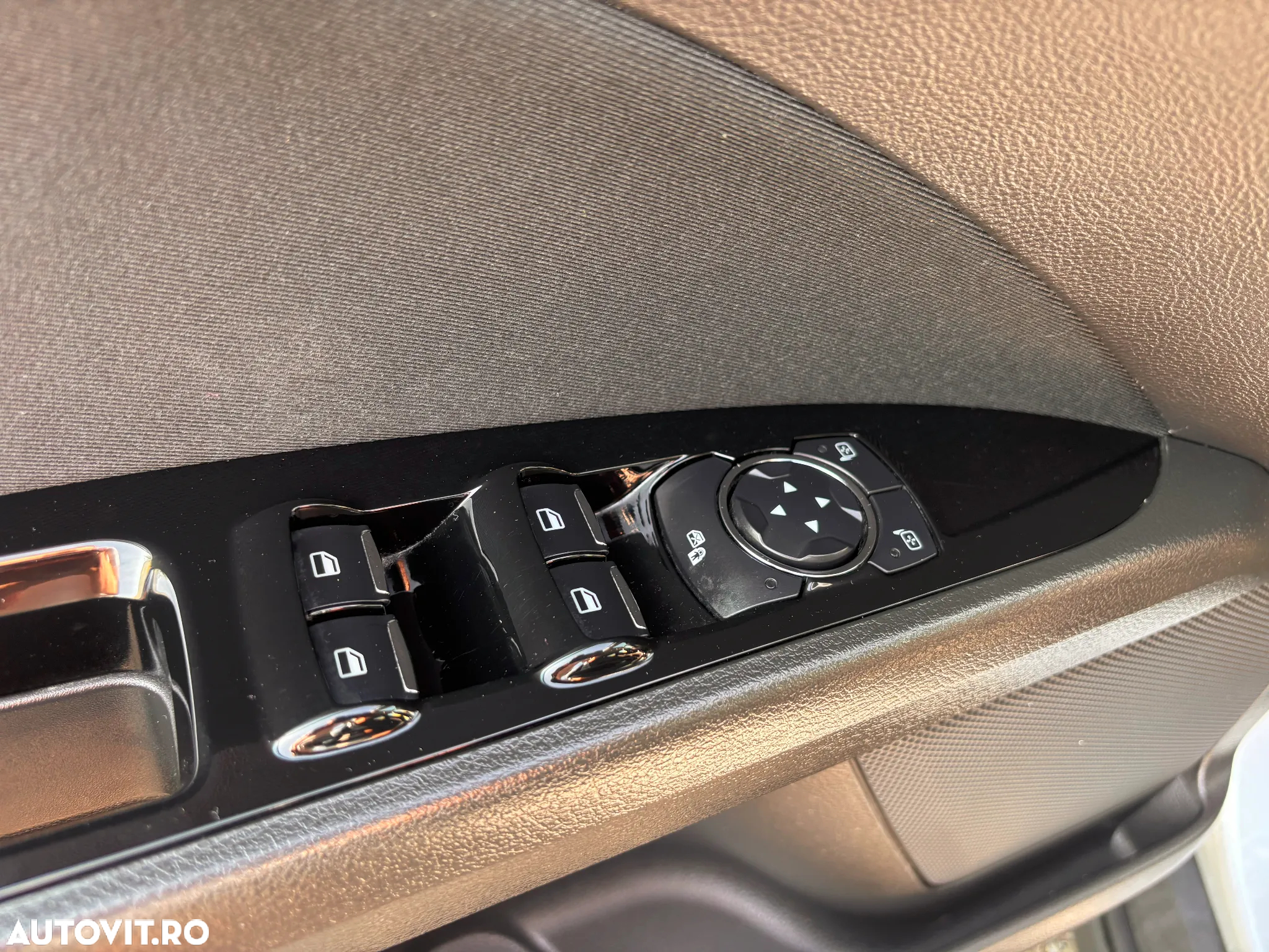 Ford Mondeo 2.0 TDCi Powershift Business - 15