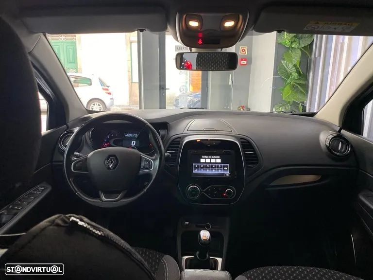 Renault Captur 1.5 dCi Exclusive C/Pneu - 6