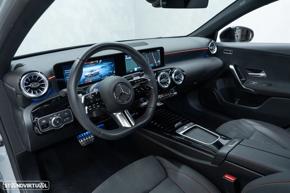 Mercedes-Benz A 250 e 8G-DCT AMG Line - 19