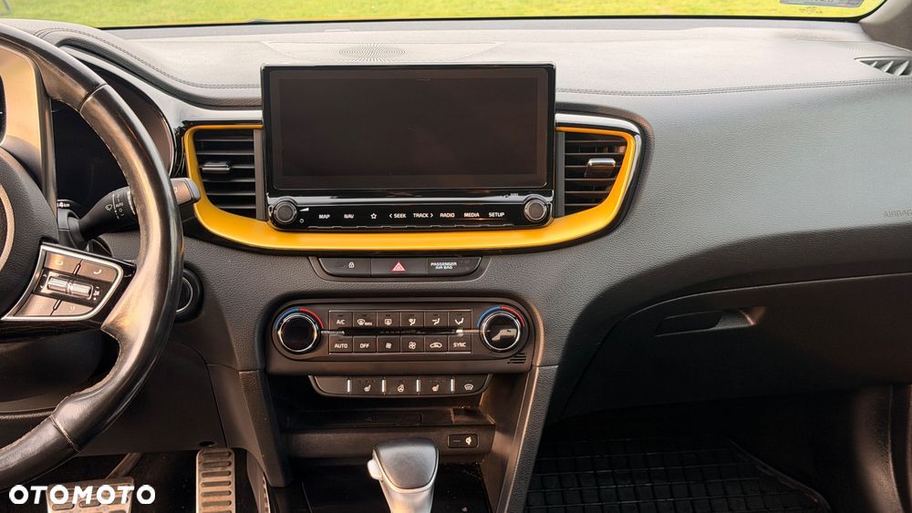 Kia XCeed - 9