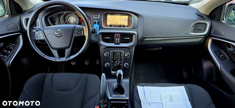 Volvo V40 D2 Kinetic - 12