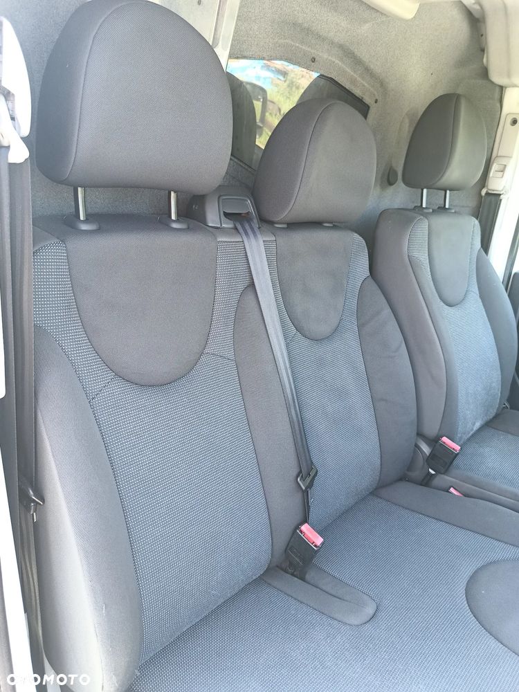 Citroën Jumpy 2.0 diesel 128 kM manual 2014 rok HAK, BAGAŻNIK DACHOWY, czujniki parkowania, ORGINALNY PRZEBIEG, sprowadzony ze Szwecji! - 23