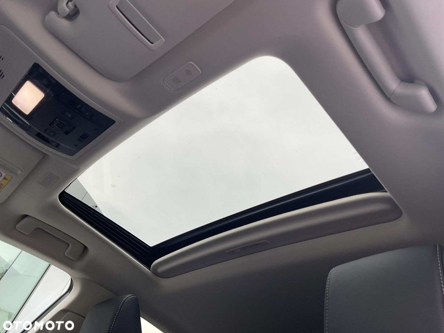 Lexus ES 300h Business Edition - 30