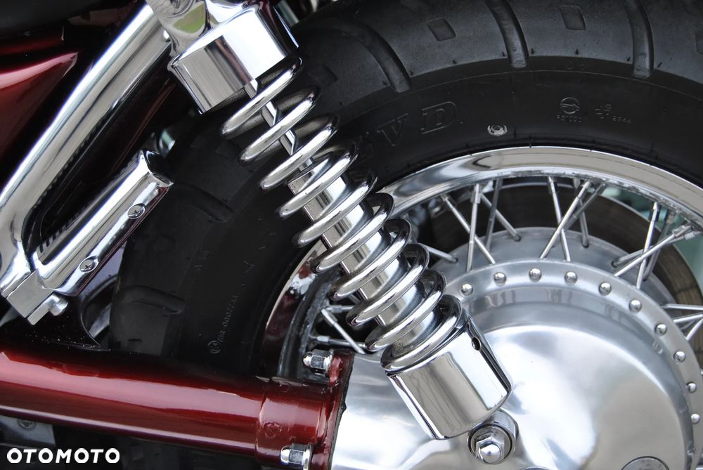 Suzuki Intruder - 21