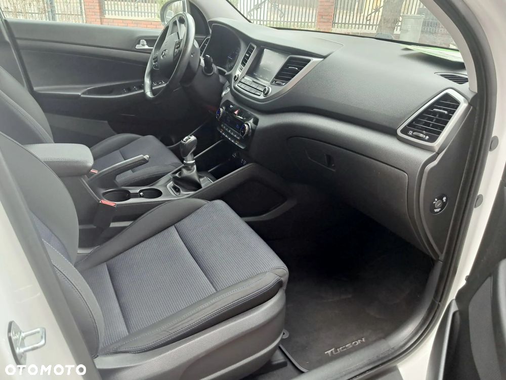 Hyundai Tucson blue 1.7 CRDi 2WD Style - 15