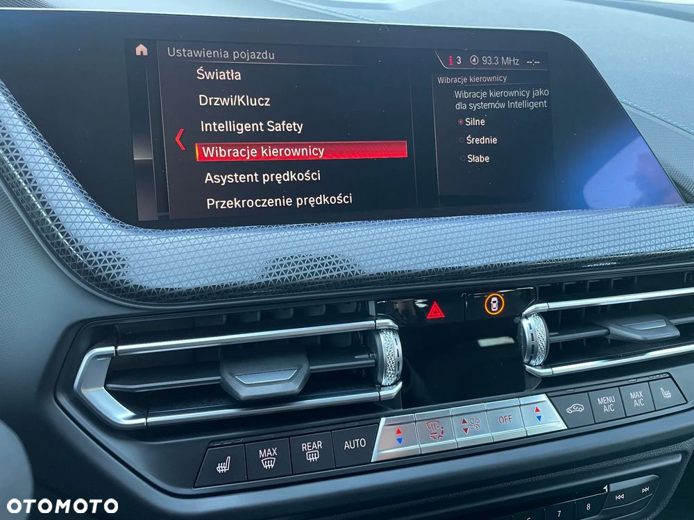 BMW Seria 1 120d xDrive Edition M Sport Shadow - 32