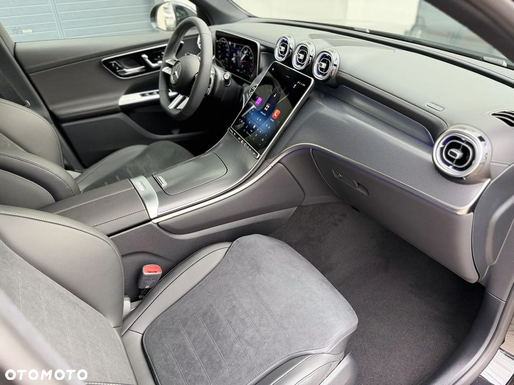 Mercedes-Benz GLC - 28