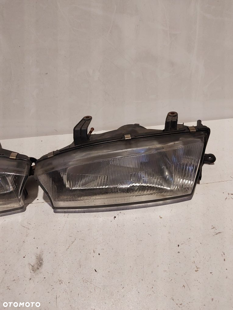 Subaru Legacy II 2 lampa przednia prawa lewa reflektor prawy lewy - 3