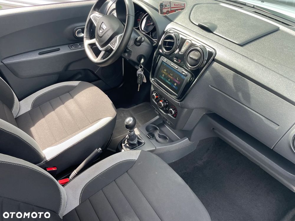 Dacia Lodgy Blue dCi 115 (7-Sitzer) Stepway Selection Blue - 19