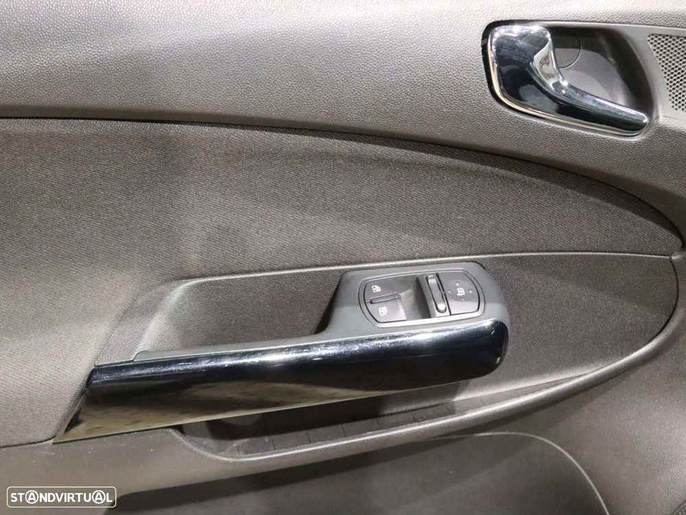 Opel Corsa 1.2 Cosmo - 16