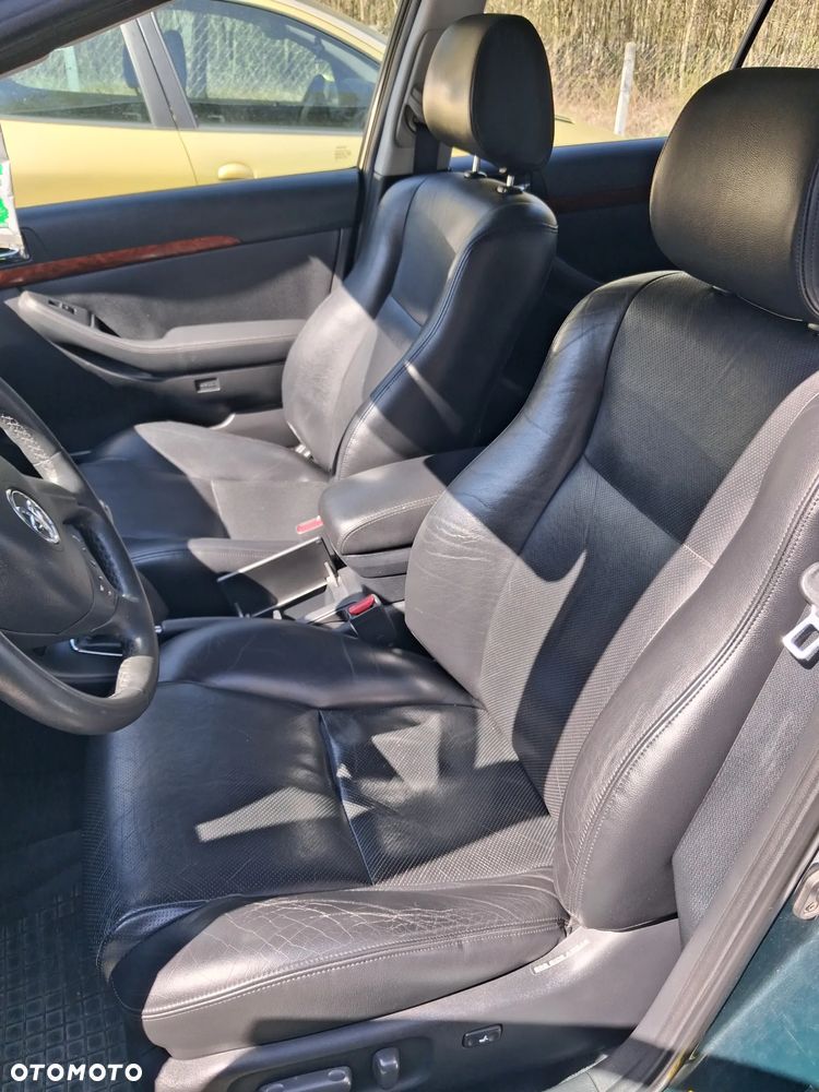 Toyota Avensis 2.0 D-4D Combi - 6