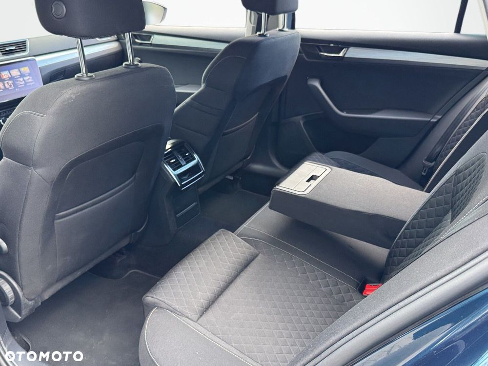 Skoda Superb 2.0 TDI SCR Ambition DSG - 14