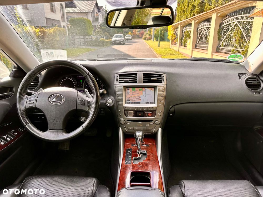 Lexus IS 250 Prestige - 10