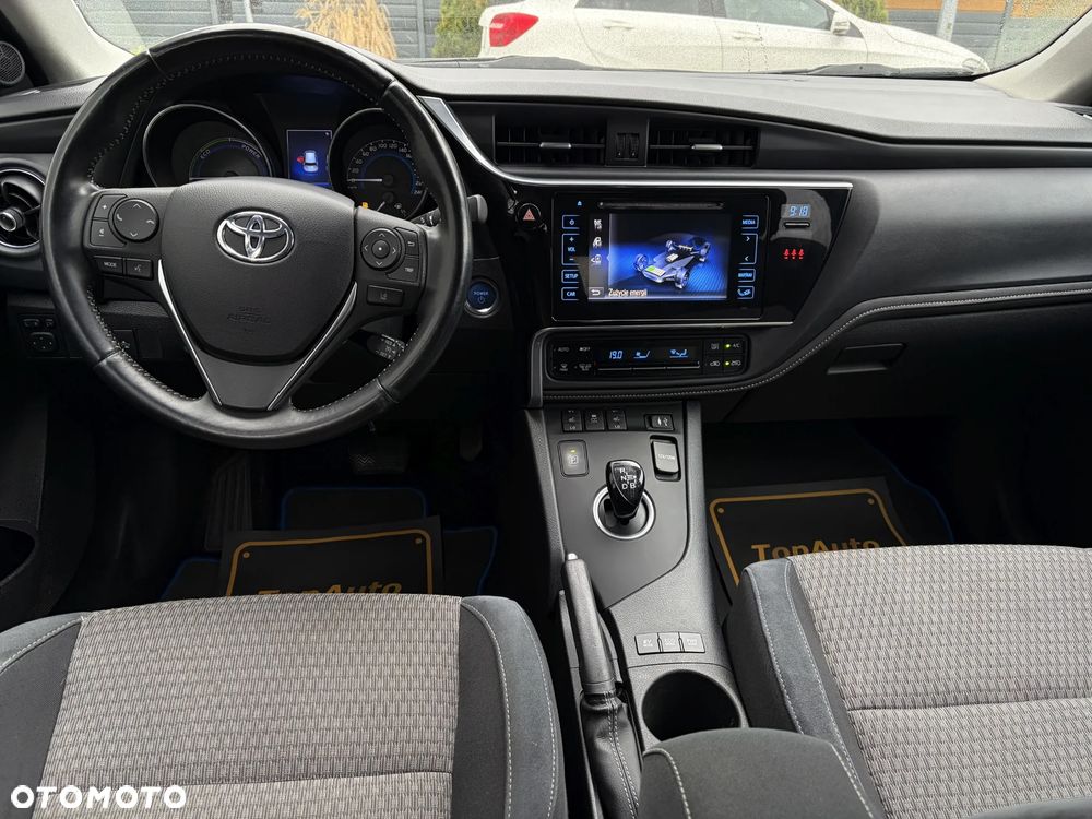 Toyota Auris Hybrid 135 Freestyle - 34