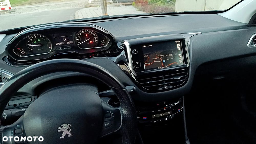 Peugeot 208 1.4 VTi Active - 5