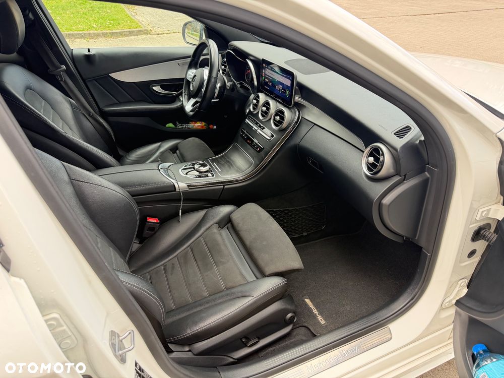 Mercedes-Benz Klasa C 220 d 9G-TRONIC - 24