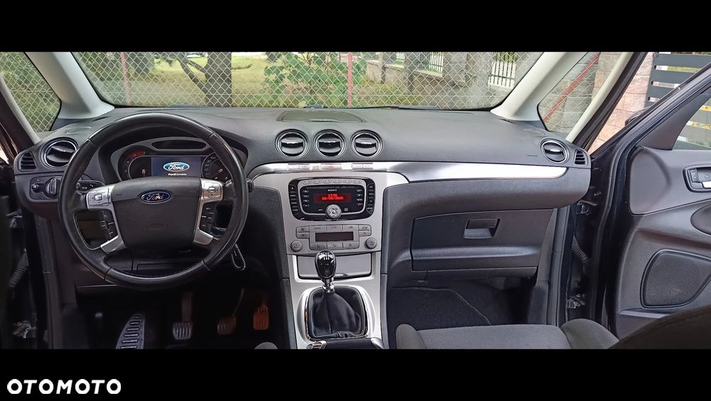 Ford Galaxy 2.0 TDCi Ghia - 10