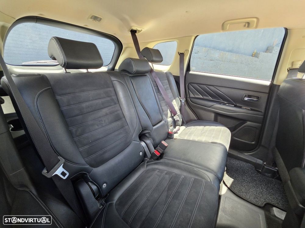 Mitsubishi Outlander 2.0 Intense Navi - 6