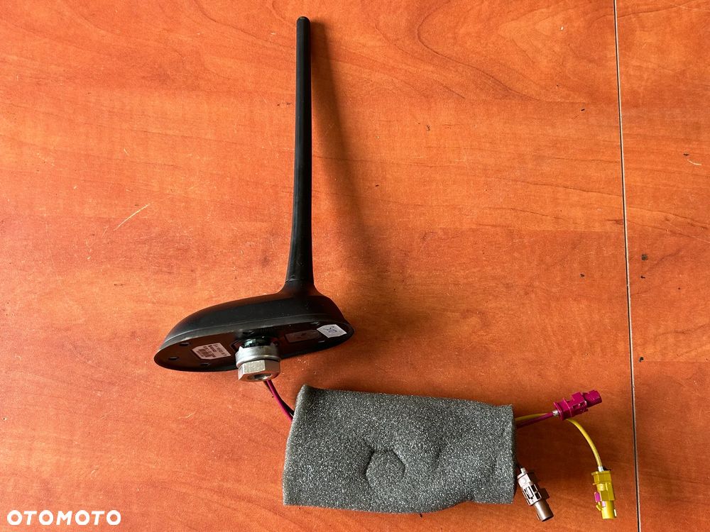 A1698203675 Antena radiowa Mercedes-Benz B W245 - 1