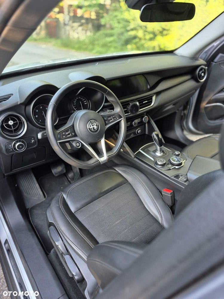 Alfa Romeo Stelvio 2.2 JTDM - 35