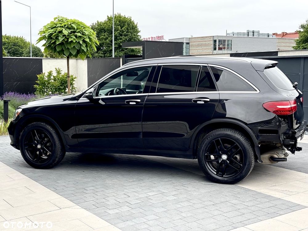 Mercedes-Benz GLC 300 4Matic 9G-TRONIC - 4