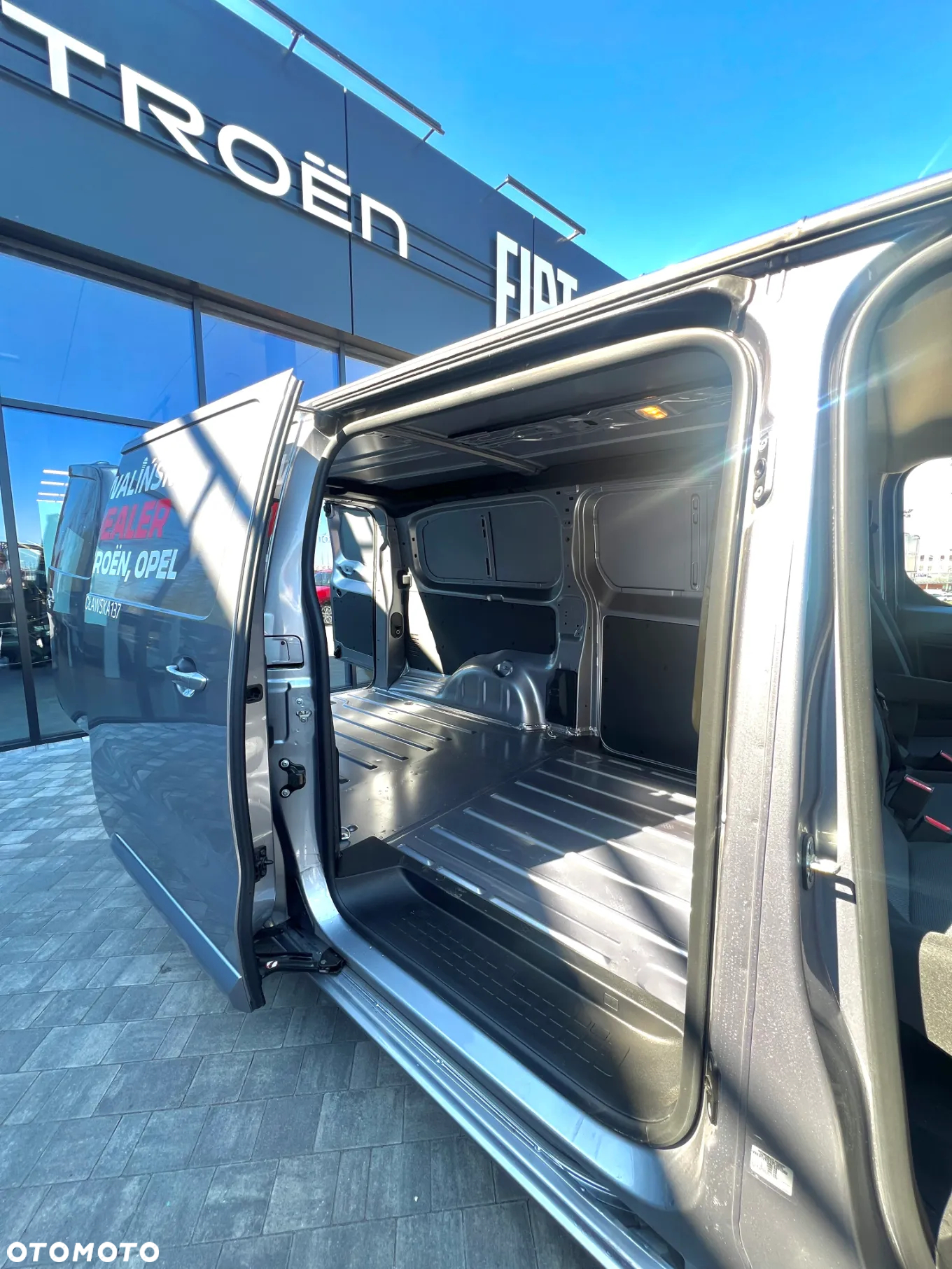 Opel Vivaro - 16