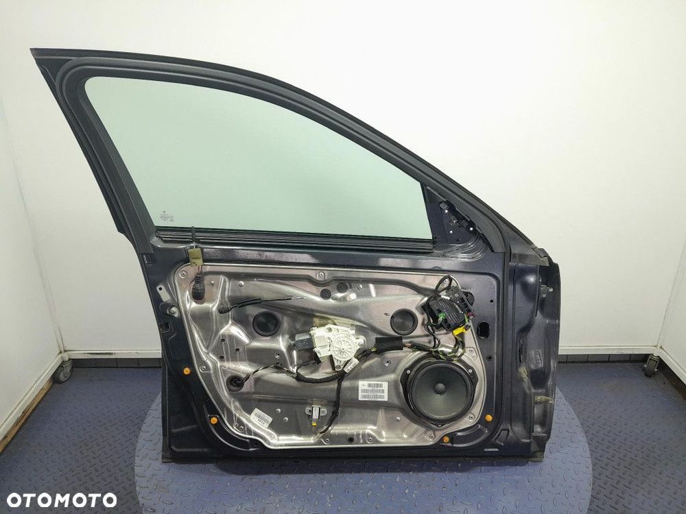MERCEDES C W204 DRZWI PRZÓD PRZEDNIE LEWE 755 - 10