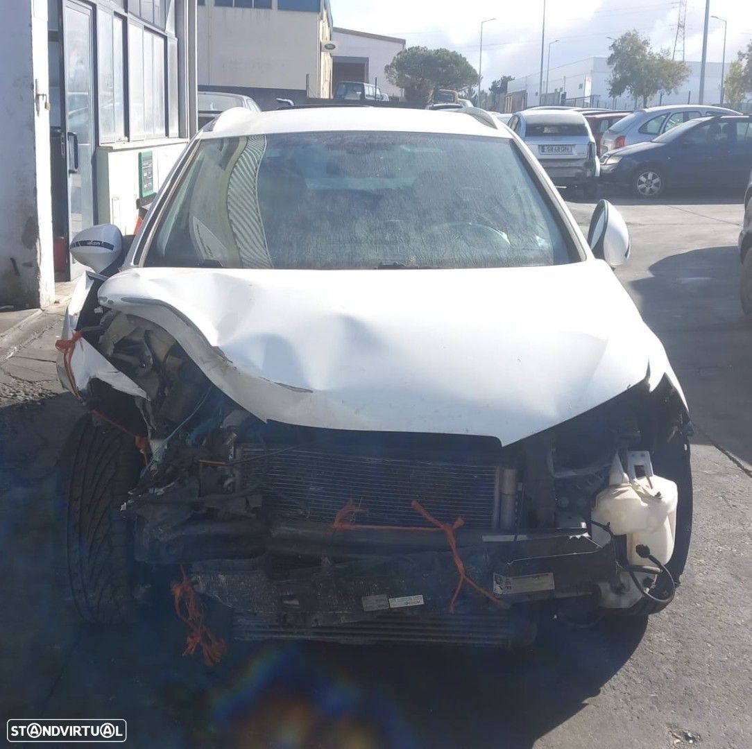 Seat Ibiza IV ST (6J8 | 6P8) 1.6 TDI de 2012 disponível para peças - 1