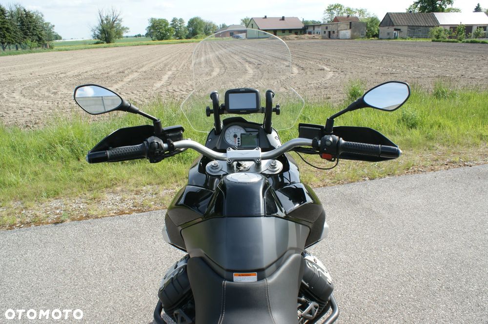 Moto Guzzi Stelvio - 10