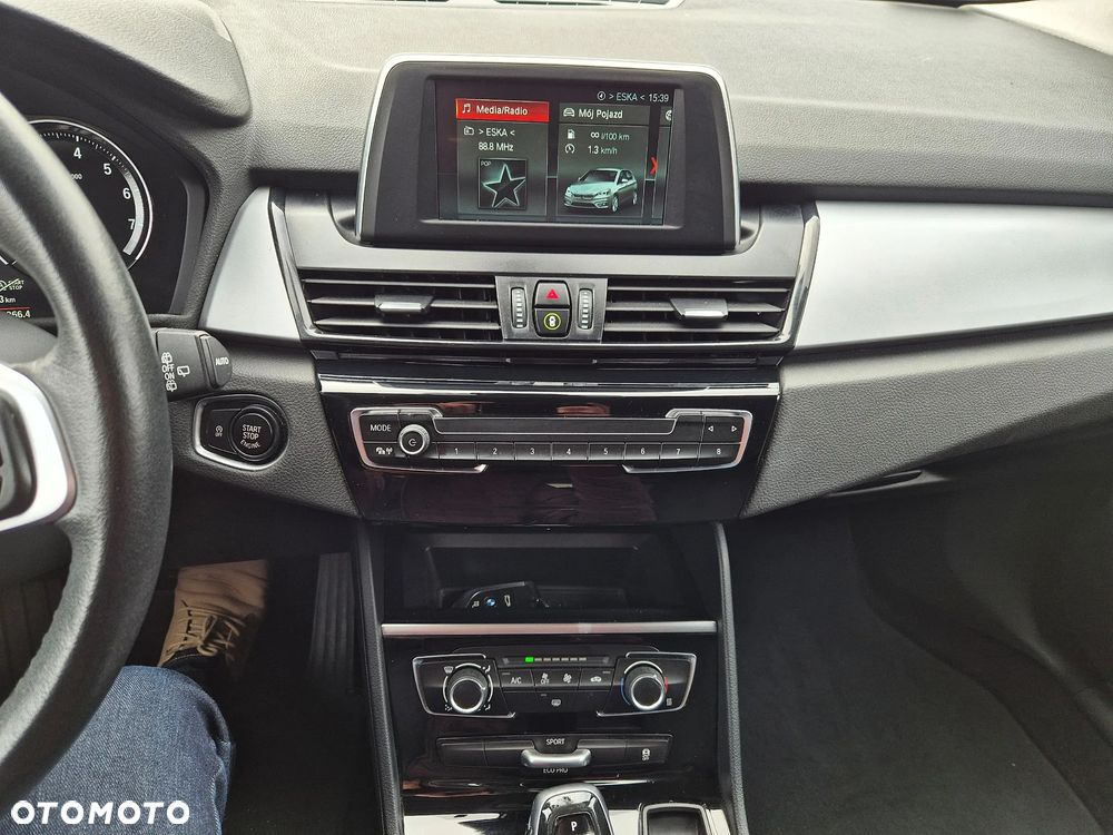 BMW Seria 2 218i - 29