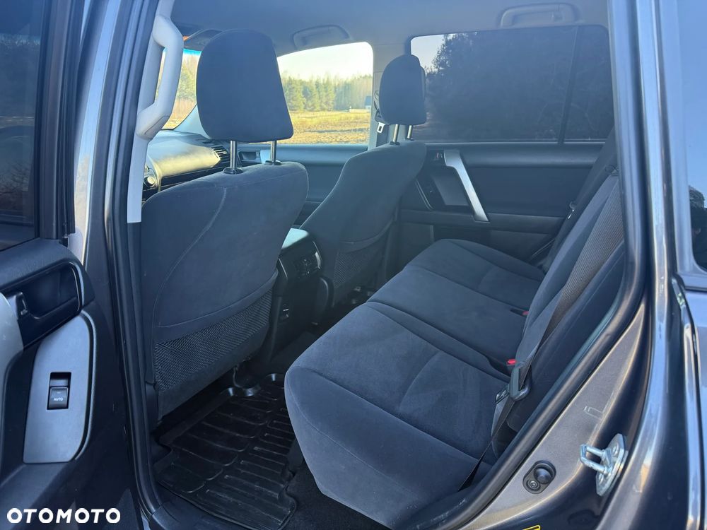 Toyota Land Cruiser 2.8 D-4D - 11